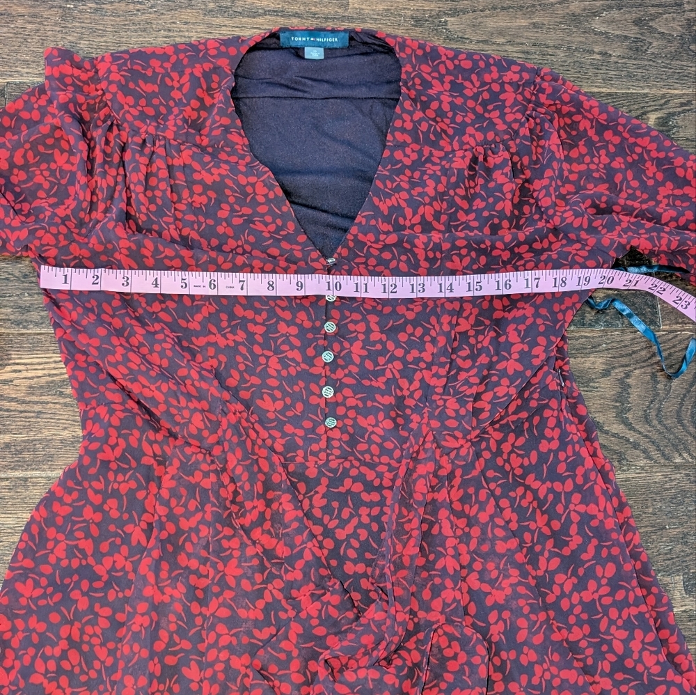NWT Tommy Hilfiger Long Sleeve Mid Length Dress Red Petal Pattern - Picture 12 of 13